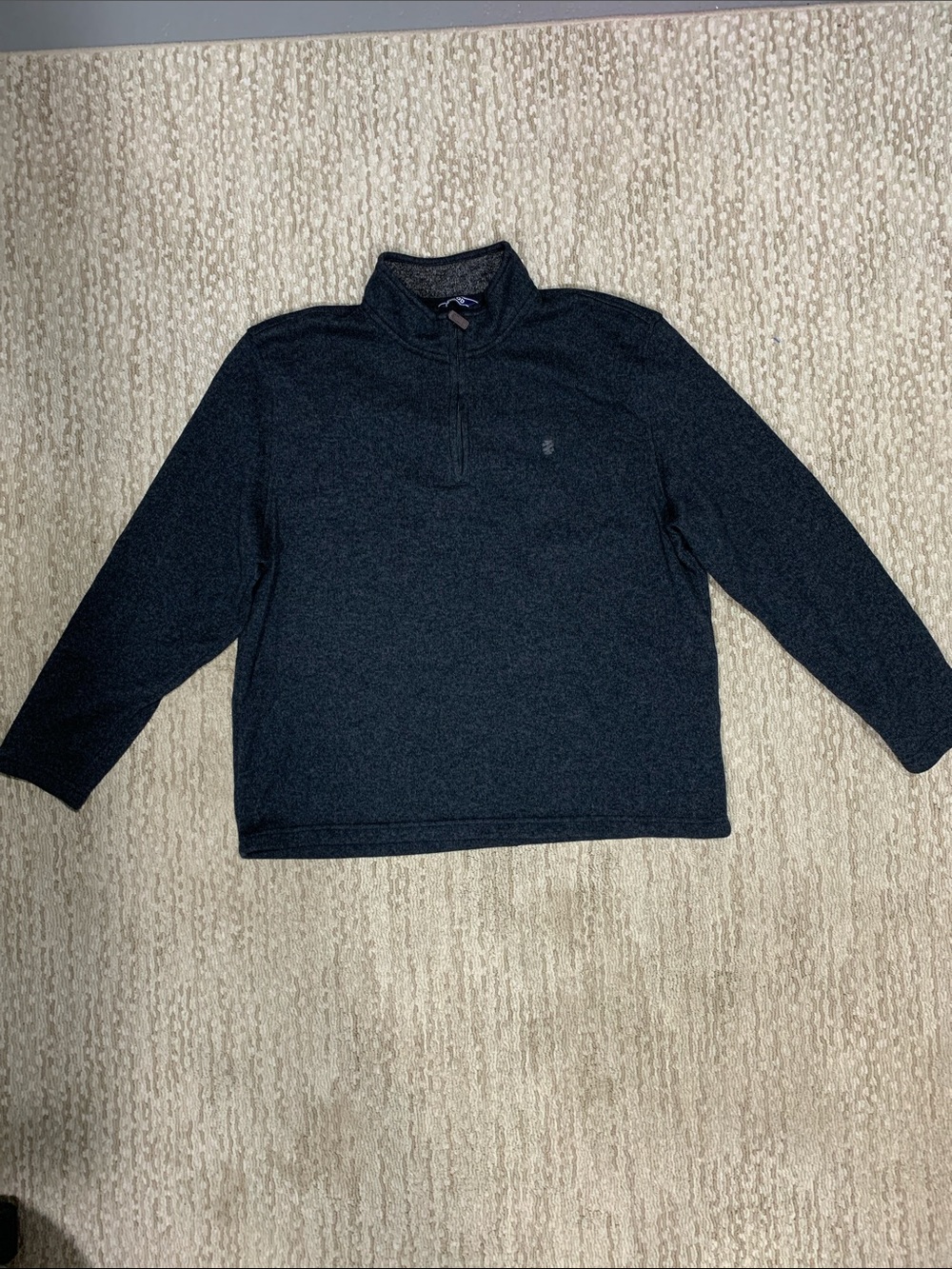 Izod Men's Charcoal Quarter-Zip Sweater (458)